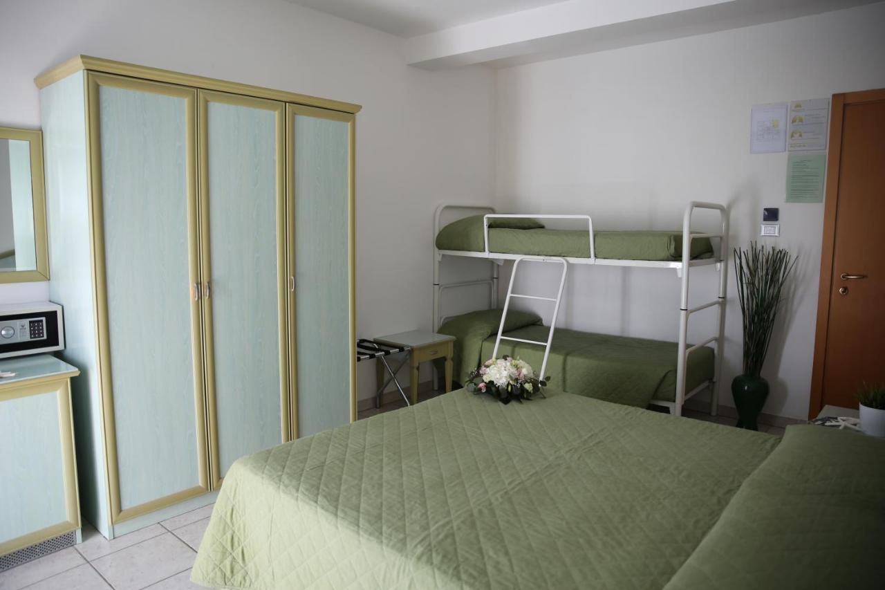 Hotel Philadelphia Каттоліка Екстер'єр фото
